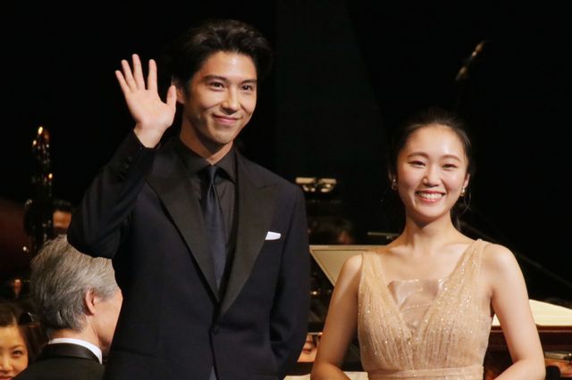 賀来賢人＆門山葉子、フルオーケストラをバックにデュエット！（12枚目）