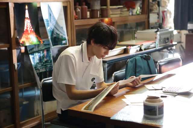 横顔も美しい高杉真宙『世界でいちばん長い写真』（5枚目）