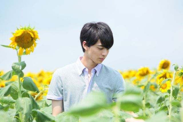 横顔も美しい高杉真宙『世界でいちばん長い写真』（18枚目）