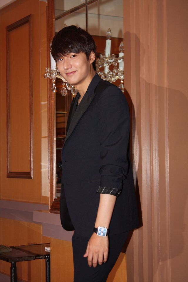 韓国スターのイ・ミンホ、1年半ぶりに胸をときめかせながら来日！　画像ギャラリー：フォトギャラリー