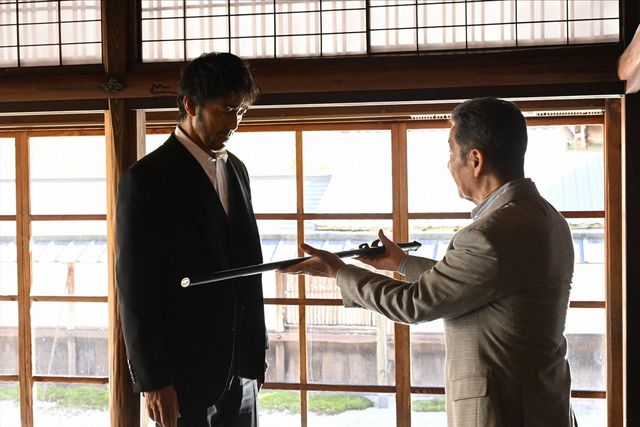 「VIVANT」テントのリーダーが明らかに！第5話場面写真（ネタバレあり）（23枚目）