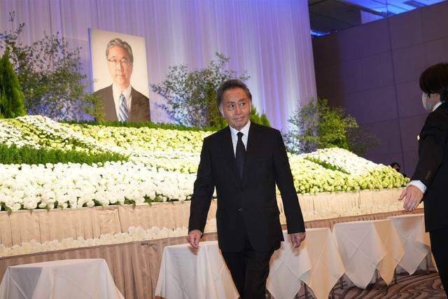 井ノ原快彦、北大路欣也、斉藤由貴、沢口靖子、東山紀之ら参列　東映「手塚治　お別れの会」（6枚目）