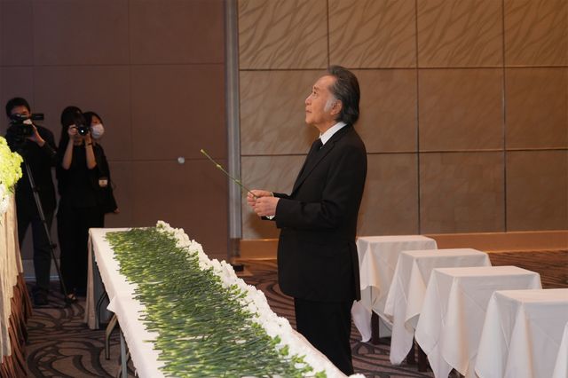 井ノ原快彦、北大路欣也、斉藤由貴、沢口靖子、東山紀之ら参列　東映「手塚治　お別れの会」（7枚目）