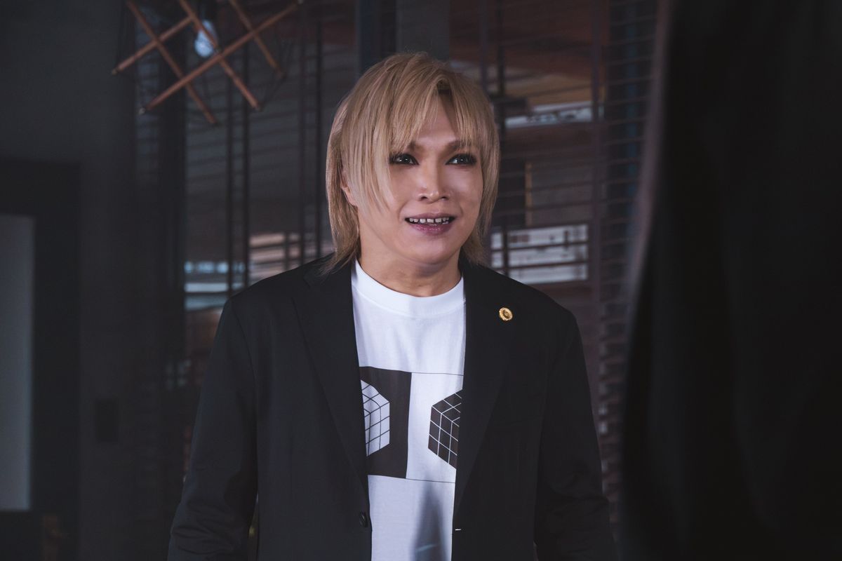 鬼龍院翔、“神様”GACKTとドラマ初共演 月9「ブラックトリック」新人弁護士役で最終回ゲスト出演