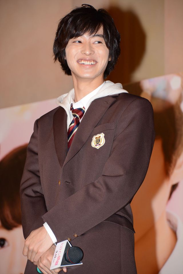 桐谷美玲は“ギリギャル”?!　25歳の制服姿は「ギリギリアウト」　画像ギャラリー（12枚目）