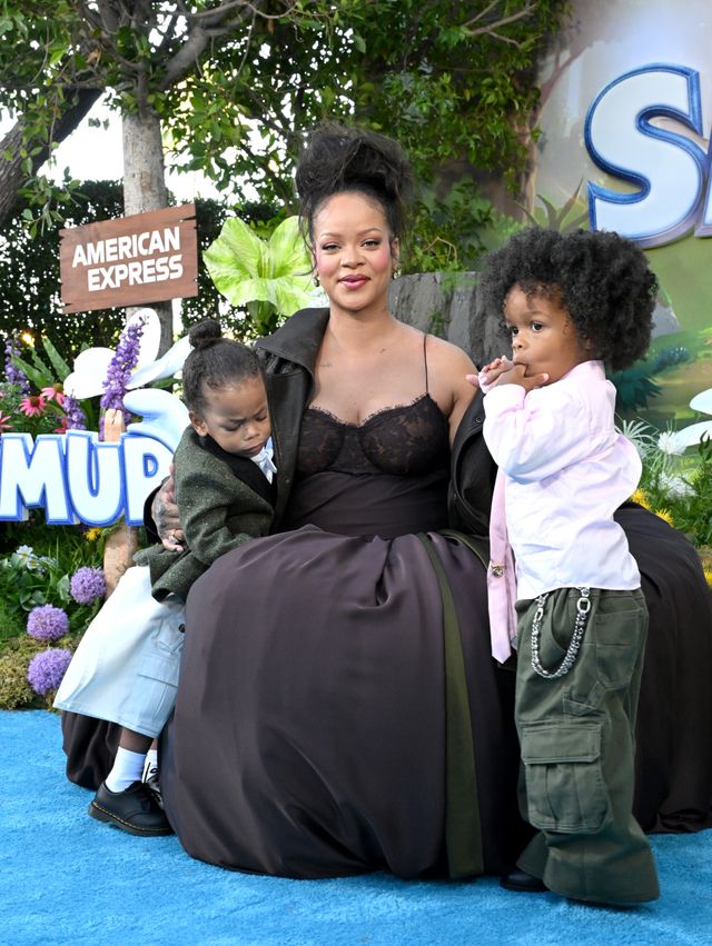 第3子妊娠中のリアーナと子供たち（4枚目）