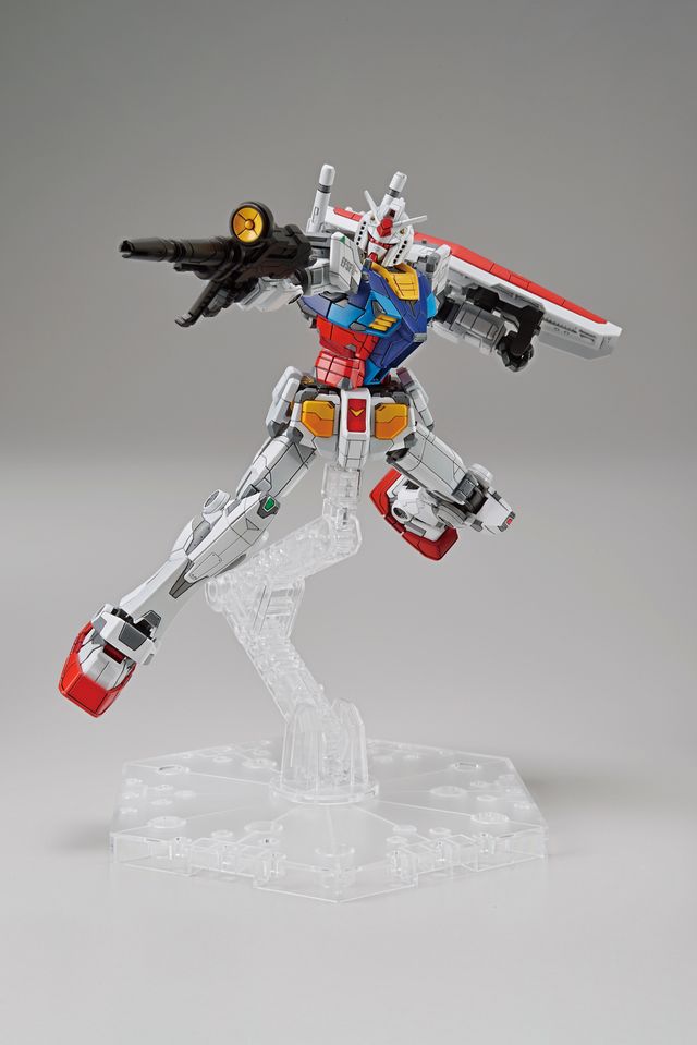 「1/144 RX-78F00 ガンダム&ガンダムドック」＆「1/100 RX-78F00 ガンダム」：フォトギャラリー