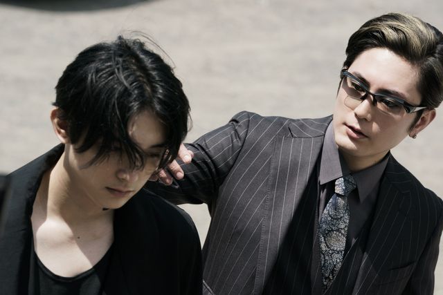 首元に龍のタトゥー…『東京リベンジャーズ』吉沢亮“マイキー”ビジュアル：フォトギャラリー