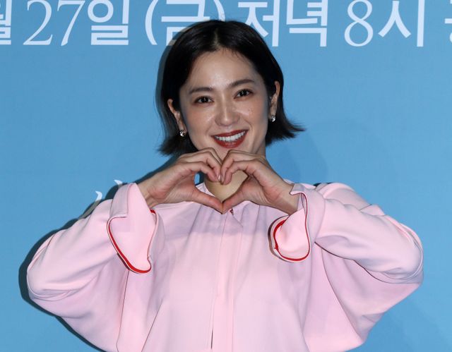 坂口健太郎＆イ・セヨン「愛のあとにくるもの」制作発表会の様子（4枚目）