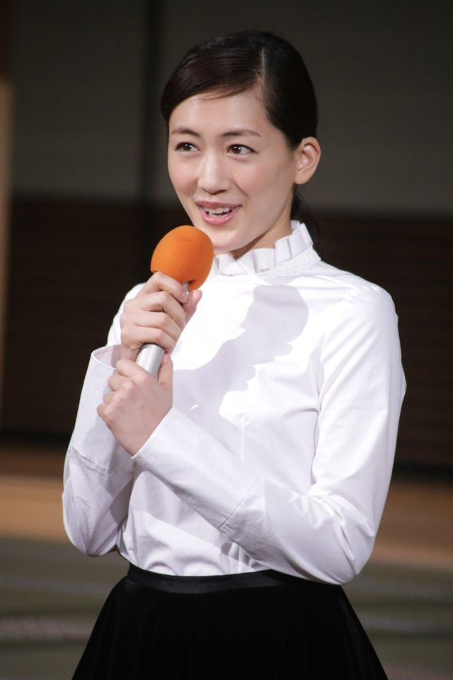 綾瀬はるか、岡田准一に気丈にエール！大河ドラマ主演バトンタッチセレモニー　フォトギャラリー：フォトギャラリー