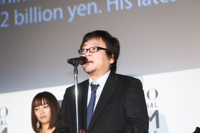 本田翼＆広瀬すずが白のふんわりドレスで登場！その透明感っぱない！東京国際映画祭が閉幕…クロージングセレモニーフォトギャラリー（29枚目）