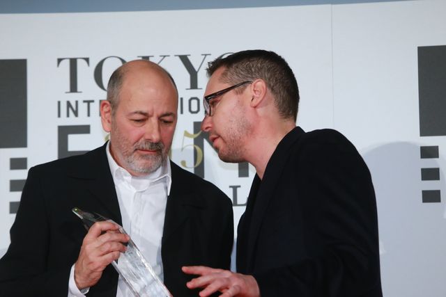 本田翼＆広瀬すずが白のふんわりドレスで登場！その透明感っぱない！東京国際映画祭が閉幕…クロージングセレモニーフォトギャラリー（64枚目）