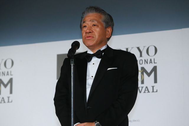 本田翼＆広瀬すずが白のふんわりドレスで登場！その透明感っぱない！東京国際映画祭が閉幕…クロージングセレモニーフォトギャラリー（72枚目）