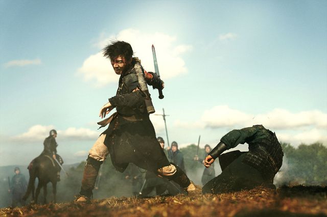 速すぎ！『キングダム2』山崎賢人のアクション名場面集（5枚目）