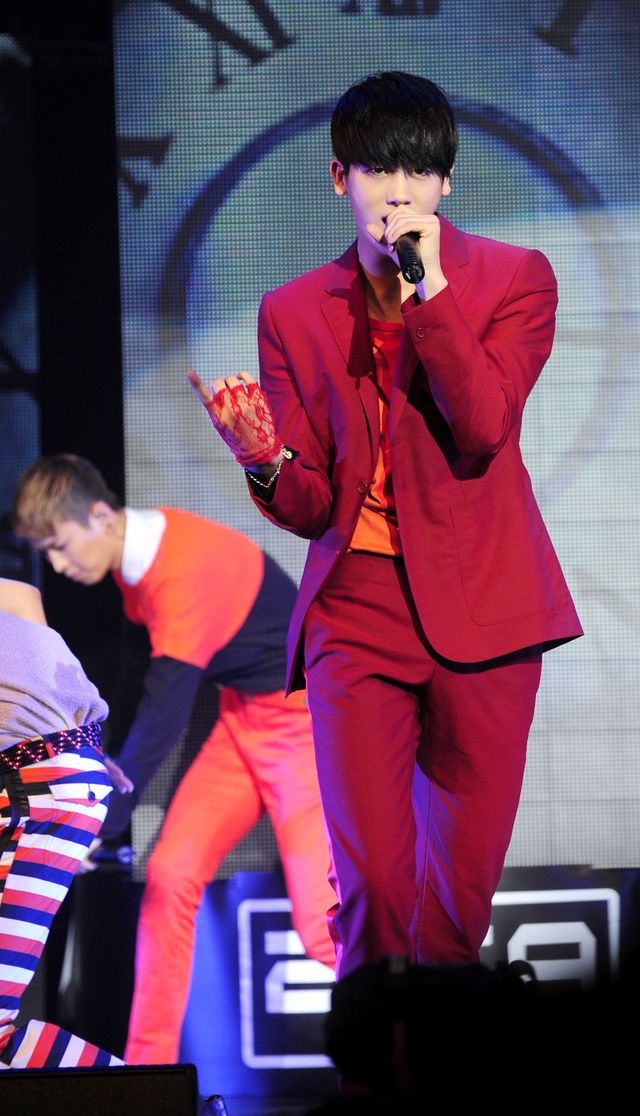 ZE:Aパク・ヒョンシク、イ・ジョンソクを抜いて合コンしたい年下の男性1位に！＜韓国JPICTURES＞（4枚目）