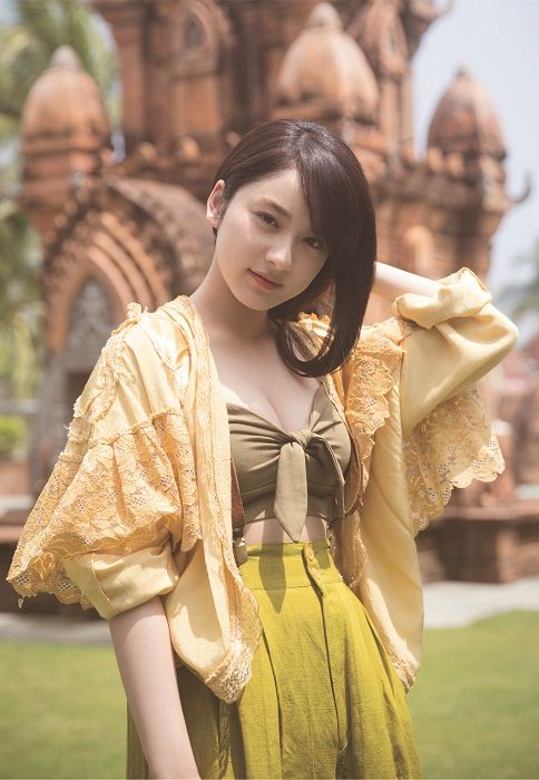 平祐奈、アオザイ姿が美しい！「平祐奈写真集（仮）」（5枚目）