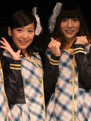 AKB48から移籍した仲川遥香（左）と高城亜樹