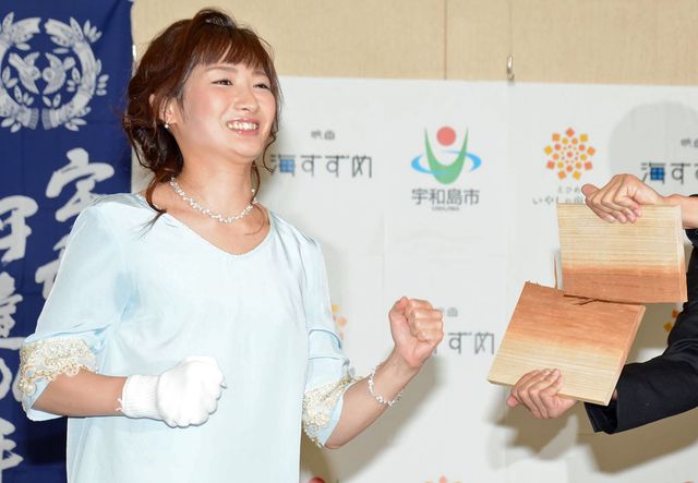 武田梨奈、懲りずに板割りを披露！映画『海すずめ』製作発表記者会見フォトギャラリー（2枚目）