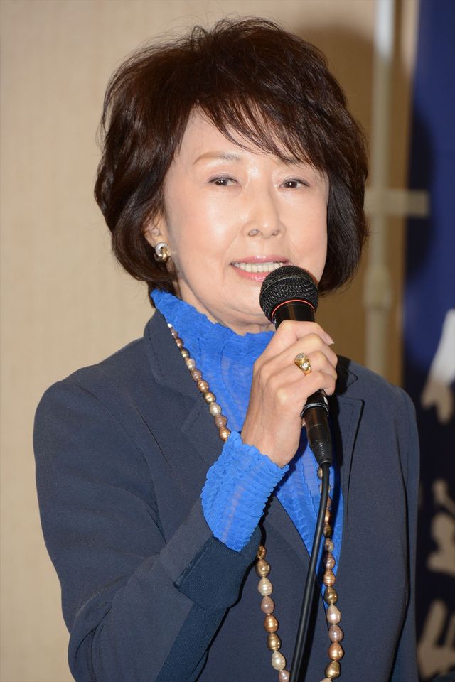 武田梨奈、懲りずに板割りを披露！映画『海すずめ』製作発表記者会見フォトギャラリー（5枚目）