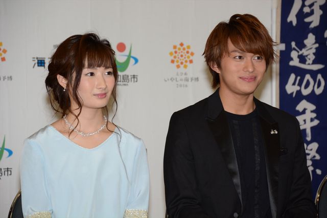 武田梨奈、懲りずに板割りを披露！映画『海すずめ』製作発表記者会見フォトギャラリー（11枚目）