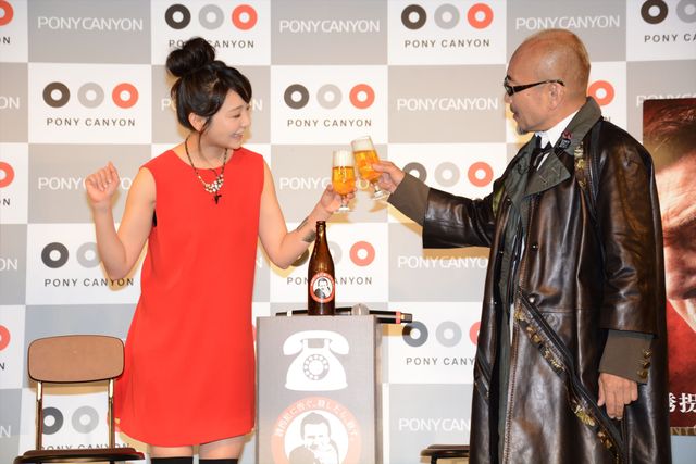 おのののか、太ももちらりのミニワンピースで登場！フォトギャラリー：フォトギャラリー