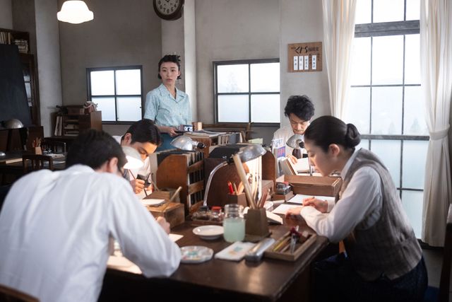 東海林（津田健次郎）は声を荒げて…「あんぱん」第16週「面白がって生きえ」第77回（4枚目）