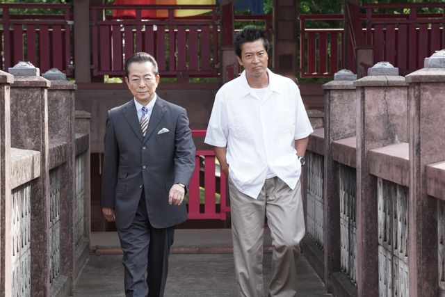 脅迫犯の正体は…？「相棒season21」第2話（17枚目）