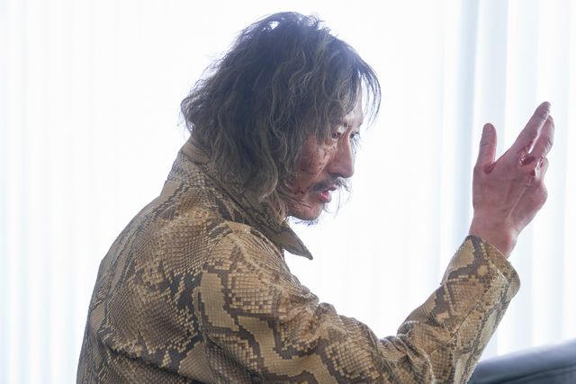 「仮面ライダー龍騎」オーディンも再登場！「仮面ライダーアウトサイダーズep.1」場面写真（4枚目）