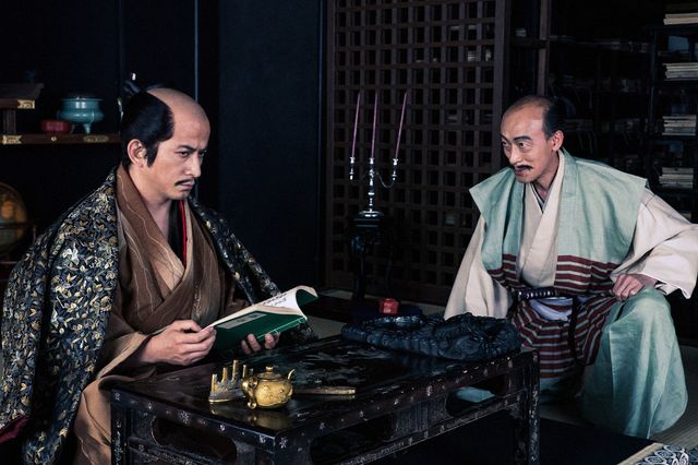 家康が臭うと言いだして…【どうする家康】第27回「安土城の決闘」の場面写真（3枚目）