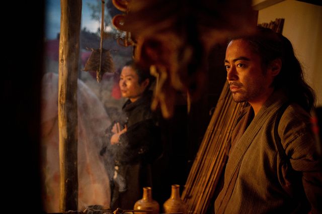 家康が臭うと言いだして…【どうする家康】第27回「安土城の決闘」の場面写真（4枚目）