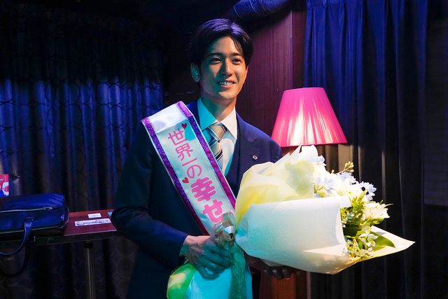 中島裕翔がマンホールに落下…『#マンホール』場面カット（3枚目）