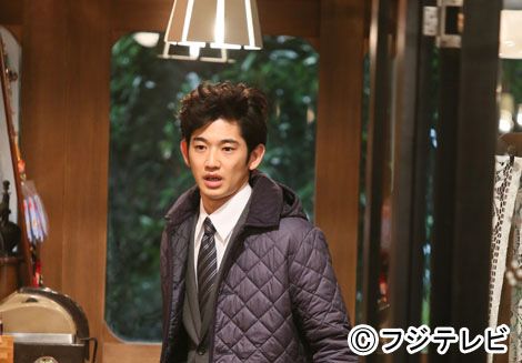 瑛太が猫と戯れる！フォトギャラリー（5枚目）