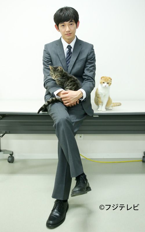 瑛太が猫と戯れる！フォトギャラリー（12枚目）