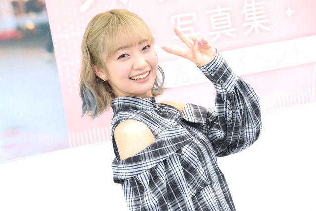 大橋彩香、1st写真集「らしさ」発売記念イベント（2枚目）