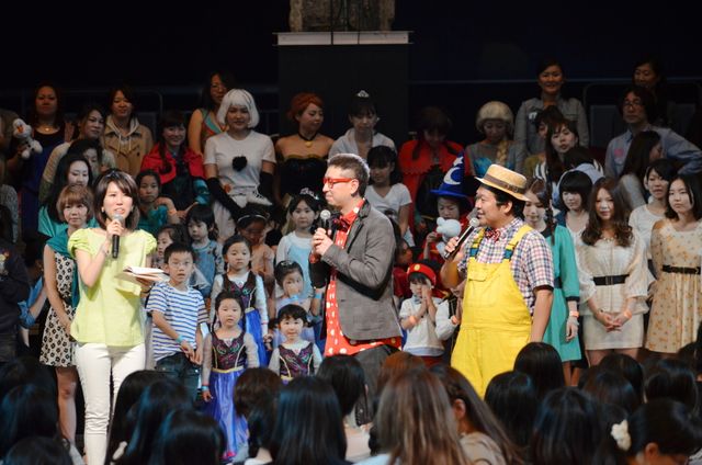 はるばる沖縄から来た熱狂的ファンやコスプレで参加した人も！「Let It Go」大合唱！写真ギャラリー：フォトギャラリー