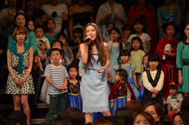 はるばる沖縄から来た熱狂的ファンやコスプレで参加した人も！「Let It Go」大合唱！写真ギャラリー（11枚目）