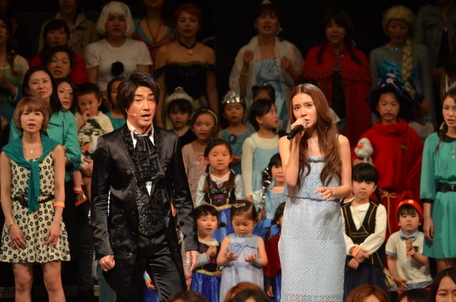 はるばる沖縄から来た熱狂的ファンやコスプレで参加した人も！「Let It Go」大合唱！写真ギャラリー（16枚目）