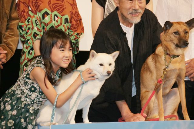 新津ちせ、成長ぶりを坂井真紀、滝藤賢一ら共演陣から絶賛される！『駅までの道をおしえて』完成披露試写会（6枚目）