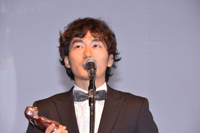 見つめ合う広瀬すず＆綾瀬はるか！綾野剛は最優秀男優賞！「第7回TAMA映画賞」授賞式フォトギャラリー（13枚目）