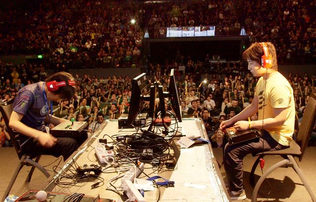 梅原大吾、ももち…これがトッププロゲーマーが見る世界だ！ドキュメンタリー映画『リビング　ザ　ゲーム』（10枚目）