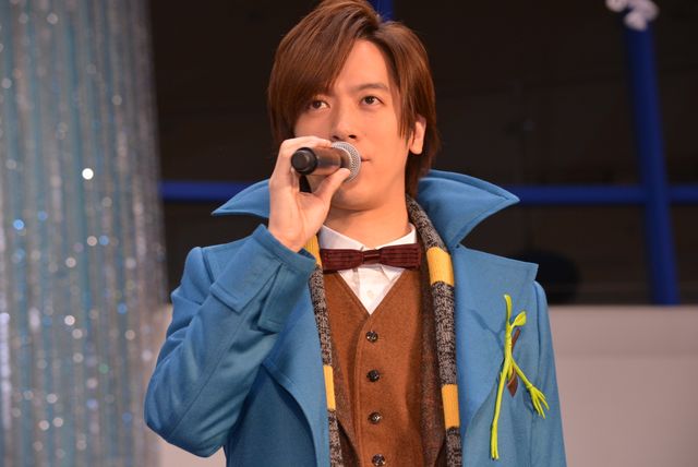 DAIGOが呪文「ルーモス！」と唱えてツリー点灯！フォトギャラリー（5枚目）