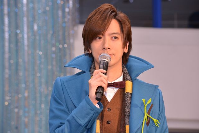 DAIGOが呪文「ルーモス！」と唱えてツリー点灯！フォトギャラリー（8枚目）