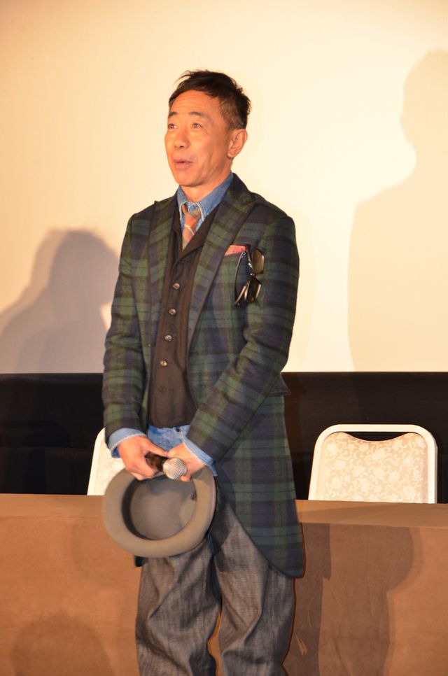 木梨憲武、ビビり気味？　映画『ウォーキング with ダイナソー』制作記者会見フォトギャラリー：フォトギャラリー