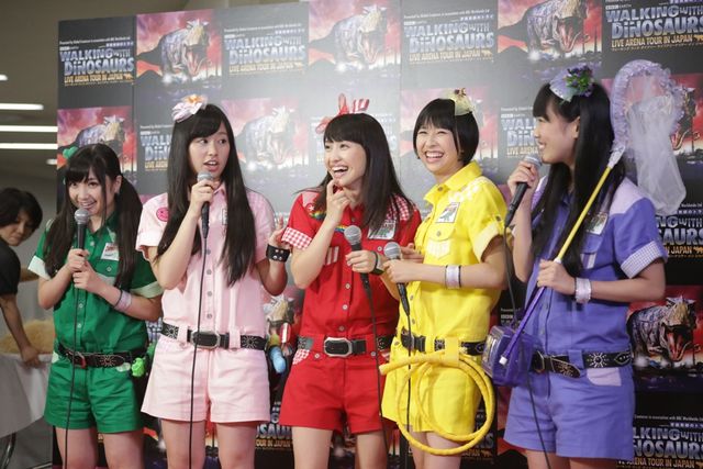 「WALKING WITH DINOSAURS」ももいろクローバーZフォトギャラリー（17枚目）