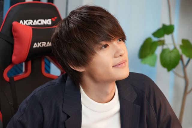 河村（田中哲司）がすみれ（須藤理彩）の店に…「真犯人フラグ」第15話場面カット（4枚目）