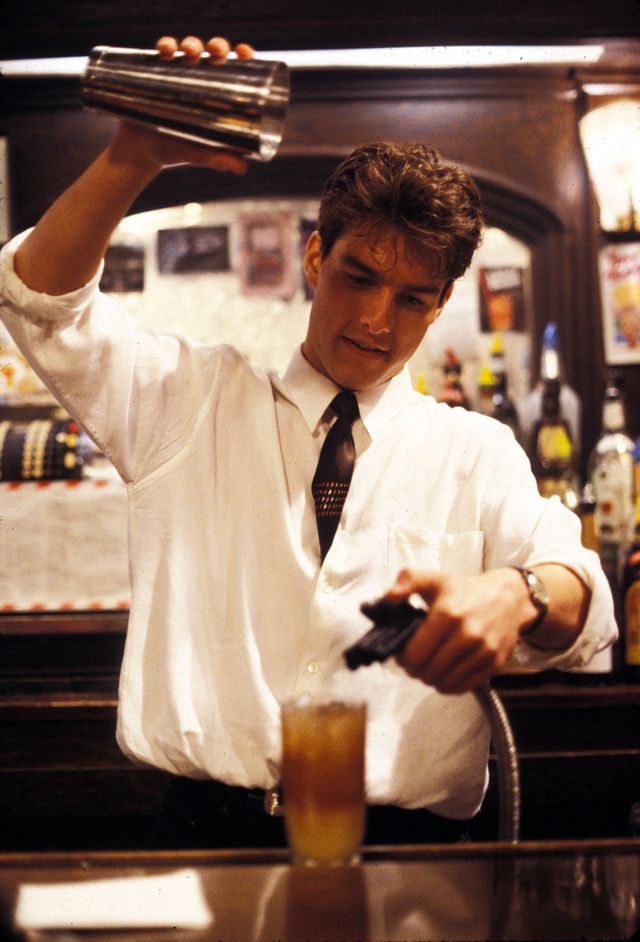 トム・クルーズの色気あふれる！『カクテル』場面カット（2枚目）