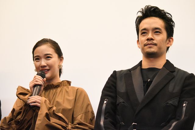 池松壮亮×蒼井優！塚本晋也監督『斬、』初日舞台あいさつ（6枚目）