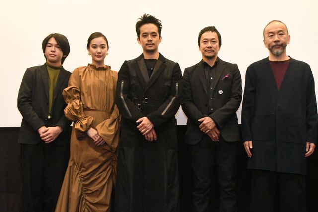 池松壮亮×蒼井優！塚本晋也監督『斬、』初日舞台あいさつ（10枚目）