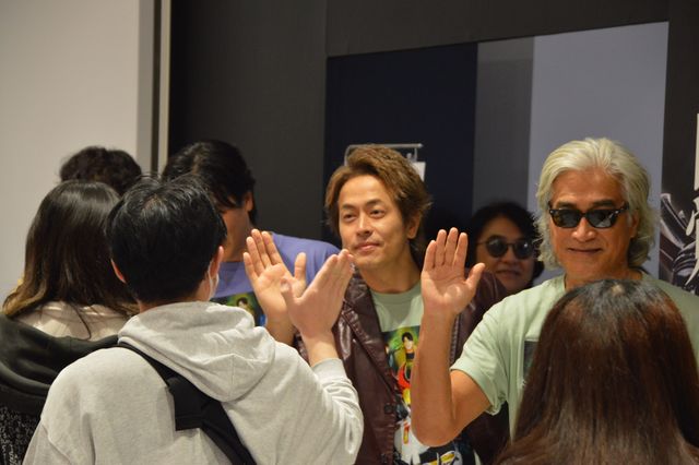 「真アギト展」名古屋会場にオリキャス10名サプライズ登場！賀集利樹＆要潤＆牧山雄亮らファンとハイタッチ（14枚目）