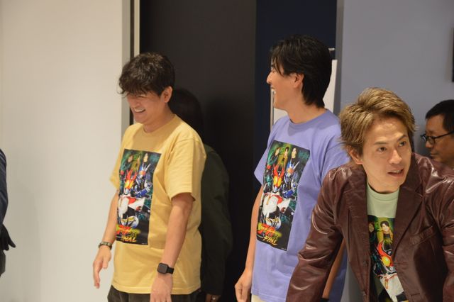 「真アギト展」名古屋会場にオリキャス10名サプライズ登場！賀集利樹＆要潤＆牧山雄亮らファンとハイタッチ（17枚目）